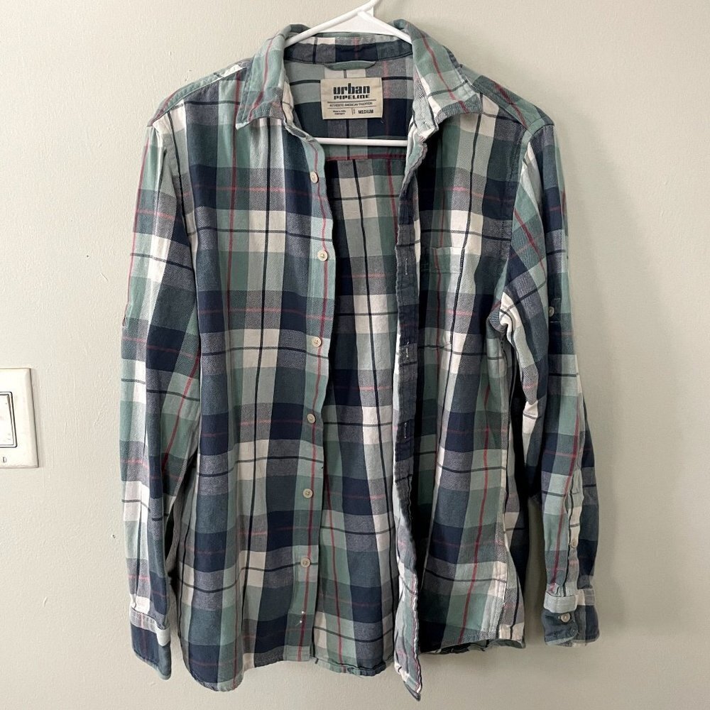 Urban Pipeline green blue white button down cotton shirt medium top comfortable